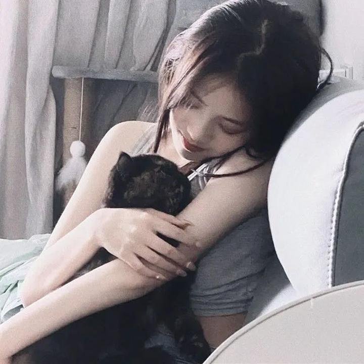 30拉紧抱